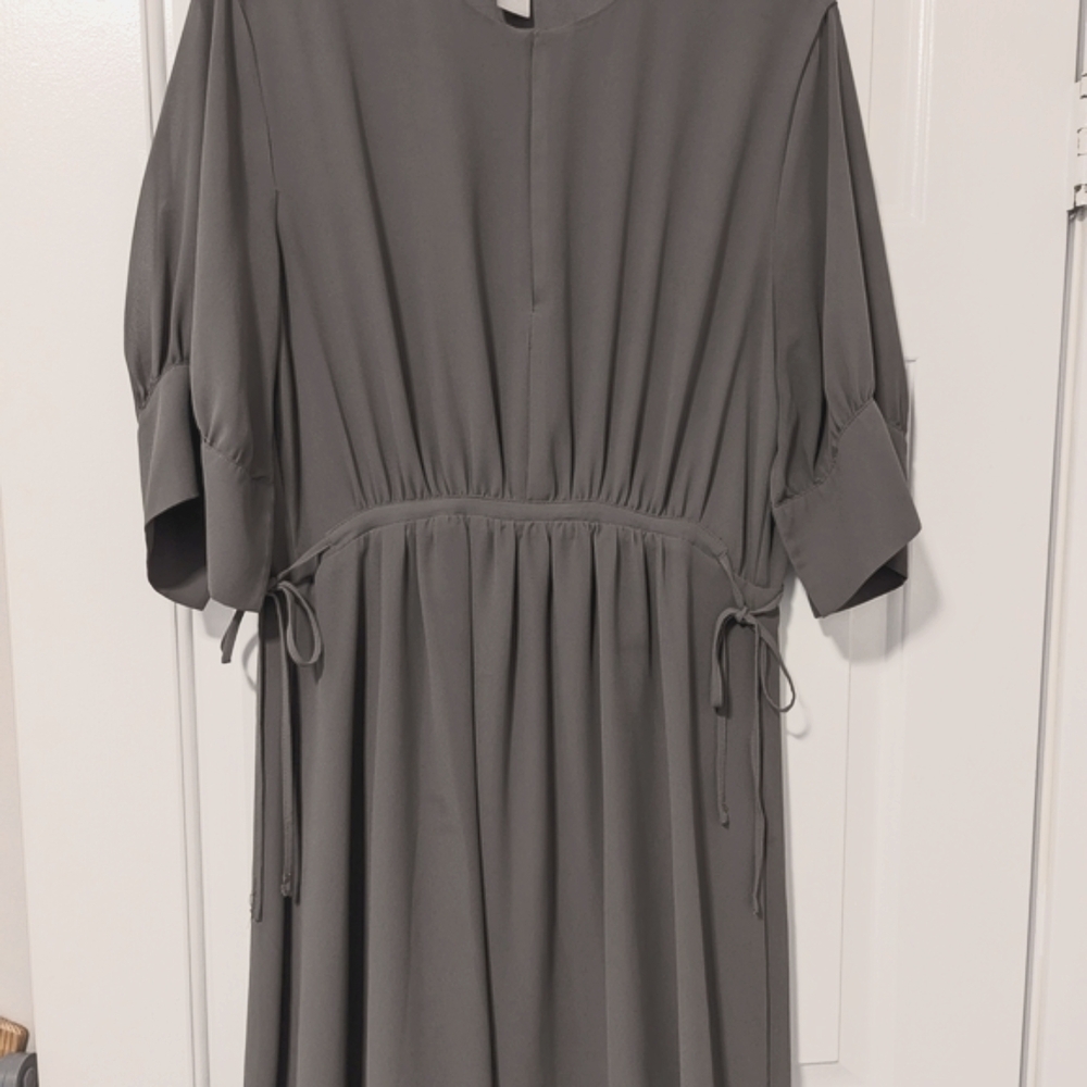 H&M Gray Midi Dress